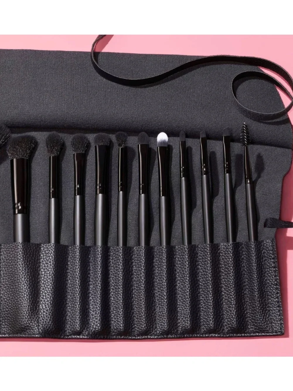 e.l.f. Cosmetics Ultimate Makeup Brush Set &
Travel Roll BRAND NEW/SEALED - Picture 5 of 7